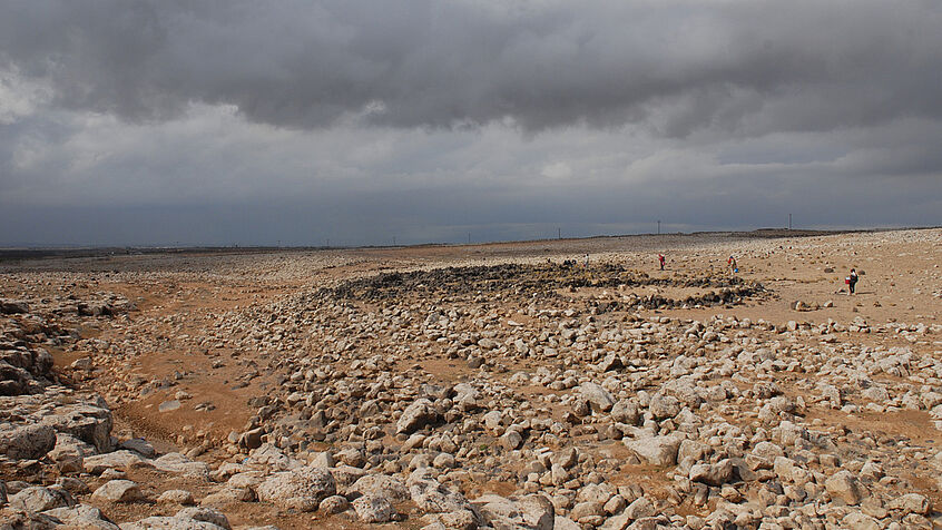 Survey mit Studierenden in Umm el-Jimal/Jordanien (Foto: Günther Schörner 2015 | CC BY 4.0)